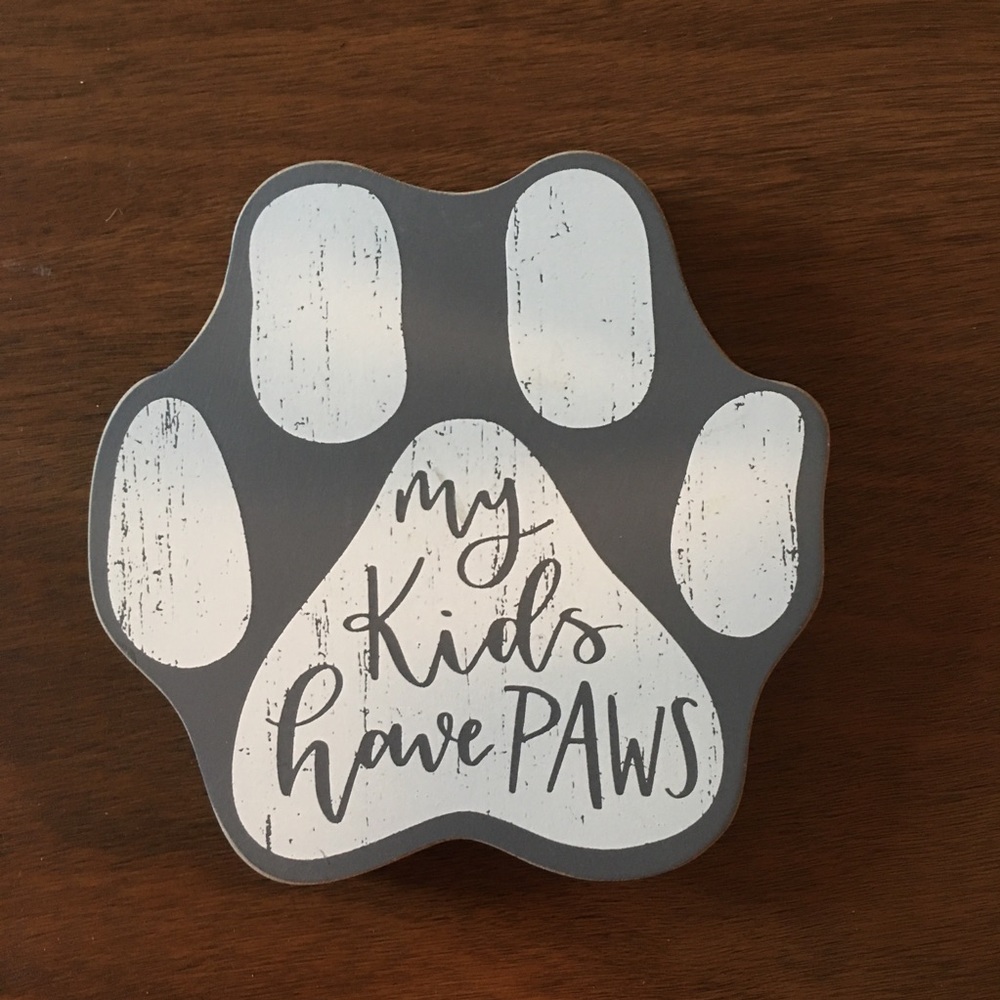 3X host posh party pick!!! 🎉🎉🎉My kids have paws sign NWOT